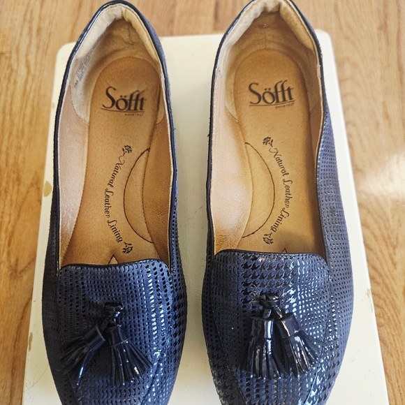 Sofft Shoes - Sofft Bryce Navy Houndstooth Tassel Loafers
